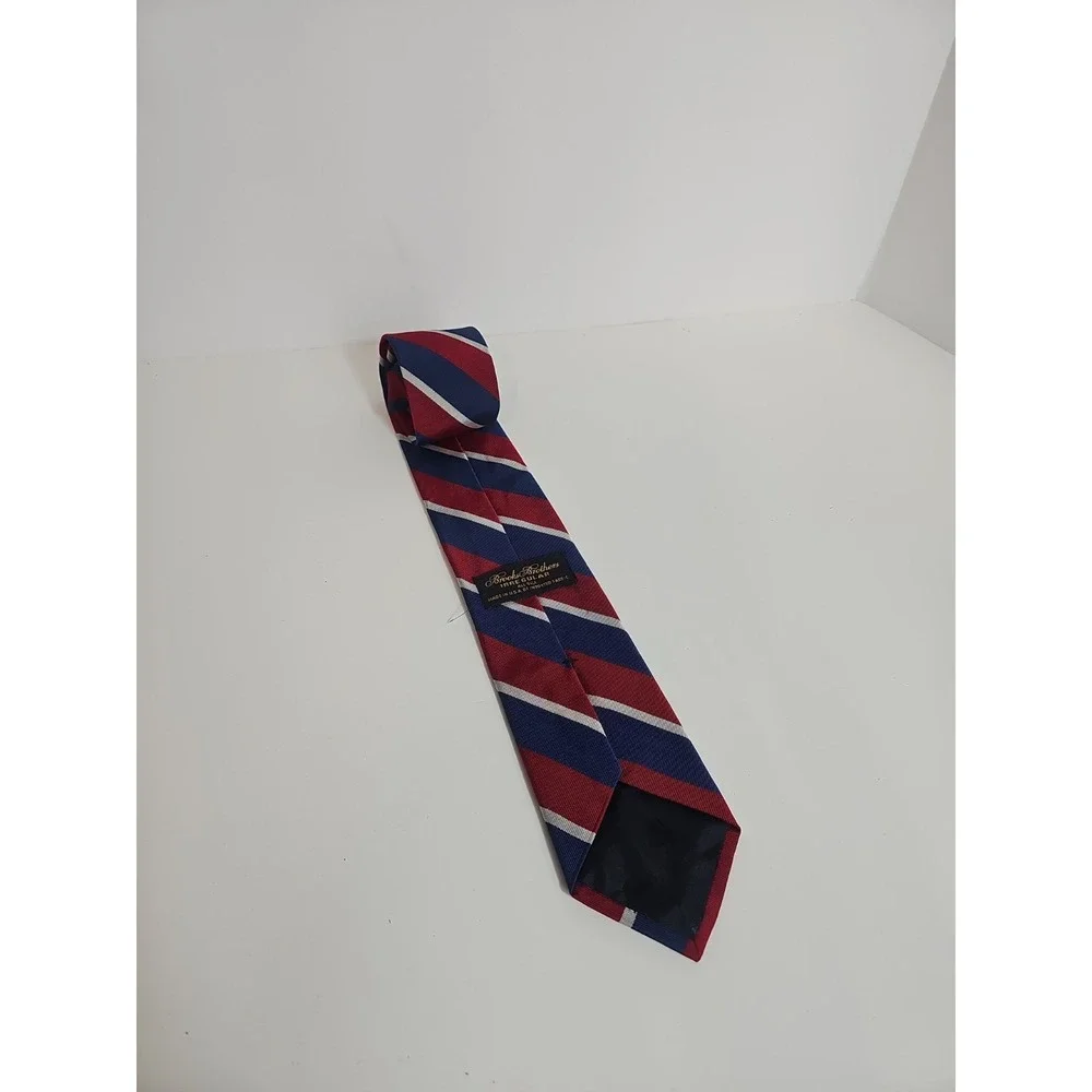 Brooks Brothers Irregular Tie All Silk Striped Multicolor